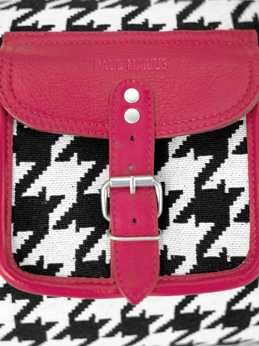 photo-focus-matiere-sac-voyage-cuir-rose-levoyageur-xl-allure-fuchsia-paul-marius-m08s60-hs2-pi