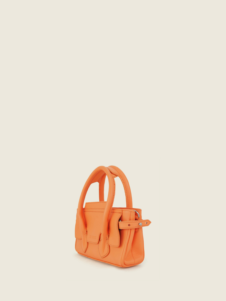 photo-vue-de-cote-mini-sac-main-cuir-orange-madeleine-xs-pastel-abricot-paul-marius-w31xs-pt-o