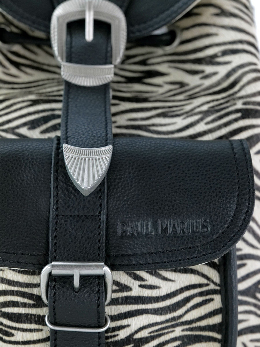 photo-matiere-sac-a-dos-cuir-femme-lebaroudeur-zebre-paul-marius-