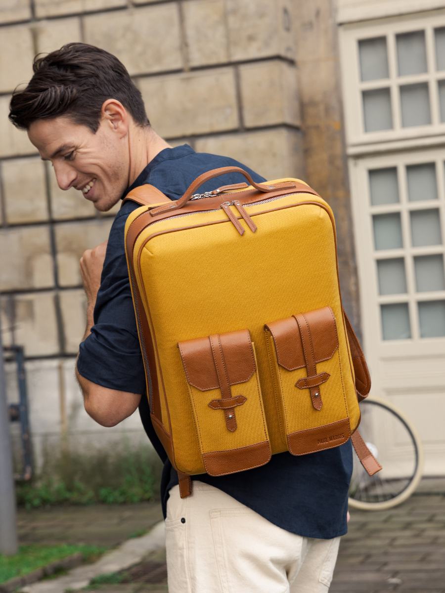 photo-vue-de-face-sac-a-dos-cuir-unisexe-naturel-jaune-urbain-naturel-toile-safran-paul-marius-b08-ol-yc