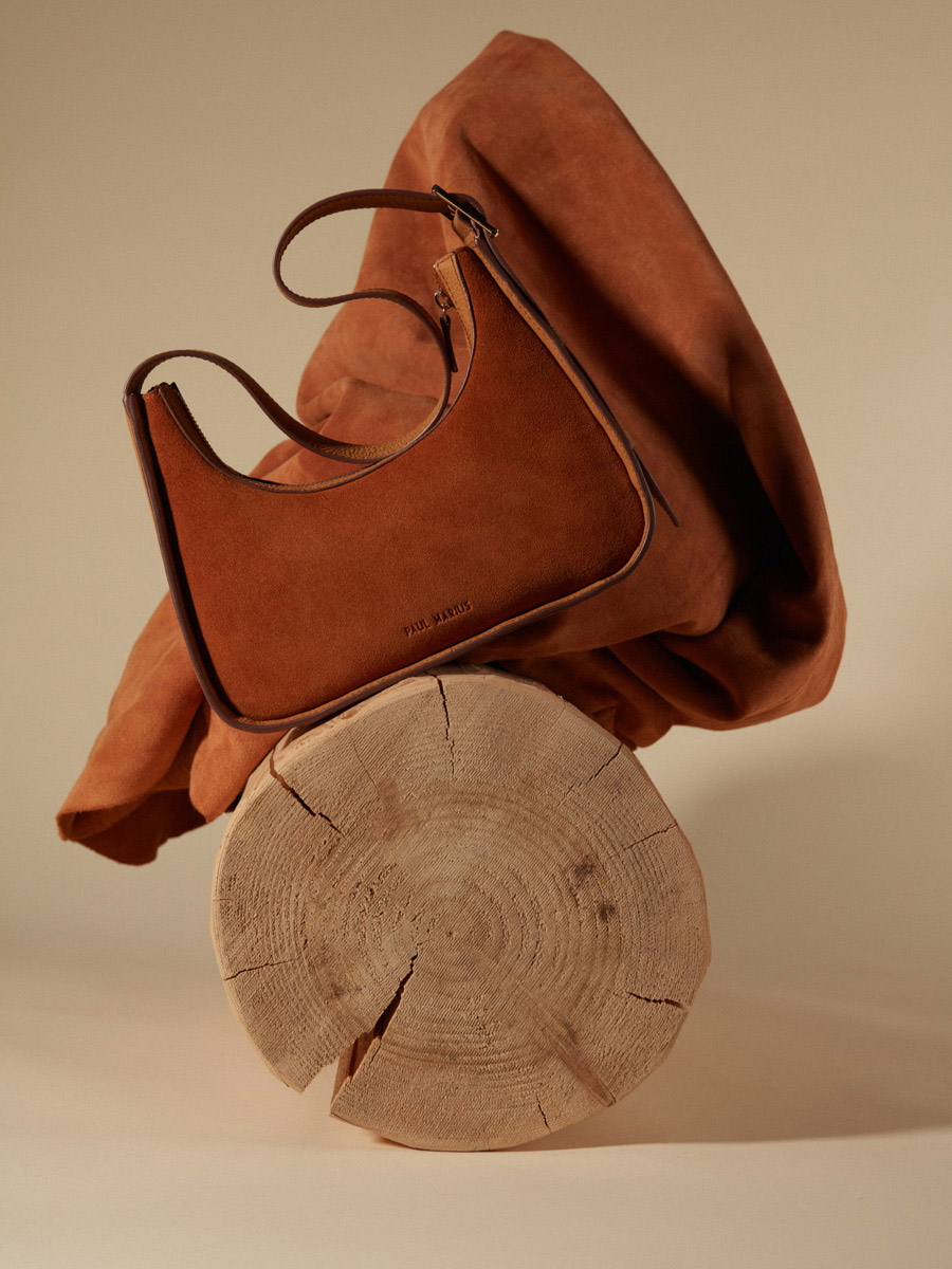 sac-baguette-cuir-marron-victoire-fauve-vue-zoom-matiere-w54-su-co