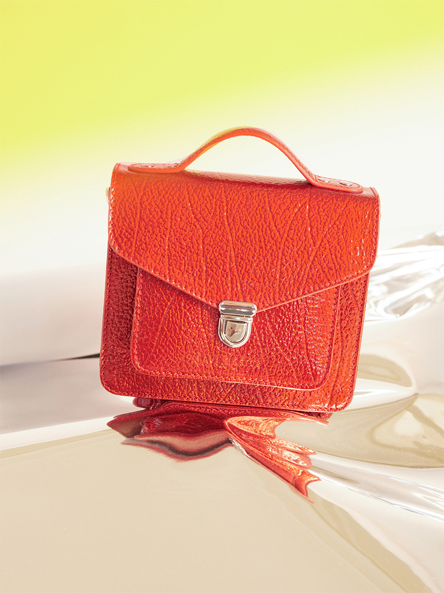 Petit sac à main en cuir rouge Mademoiselle George XS - Star Flamme vue portee