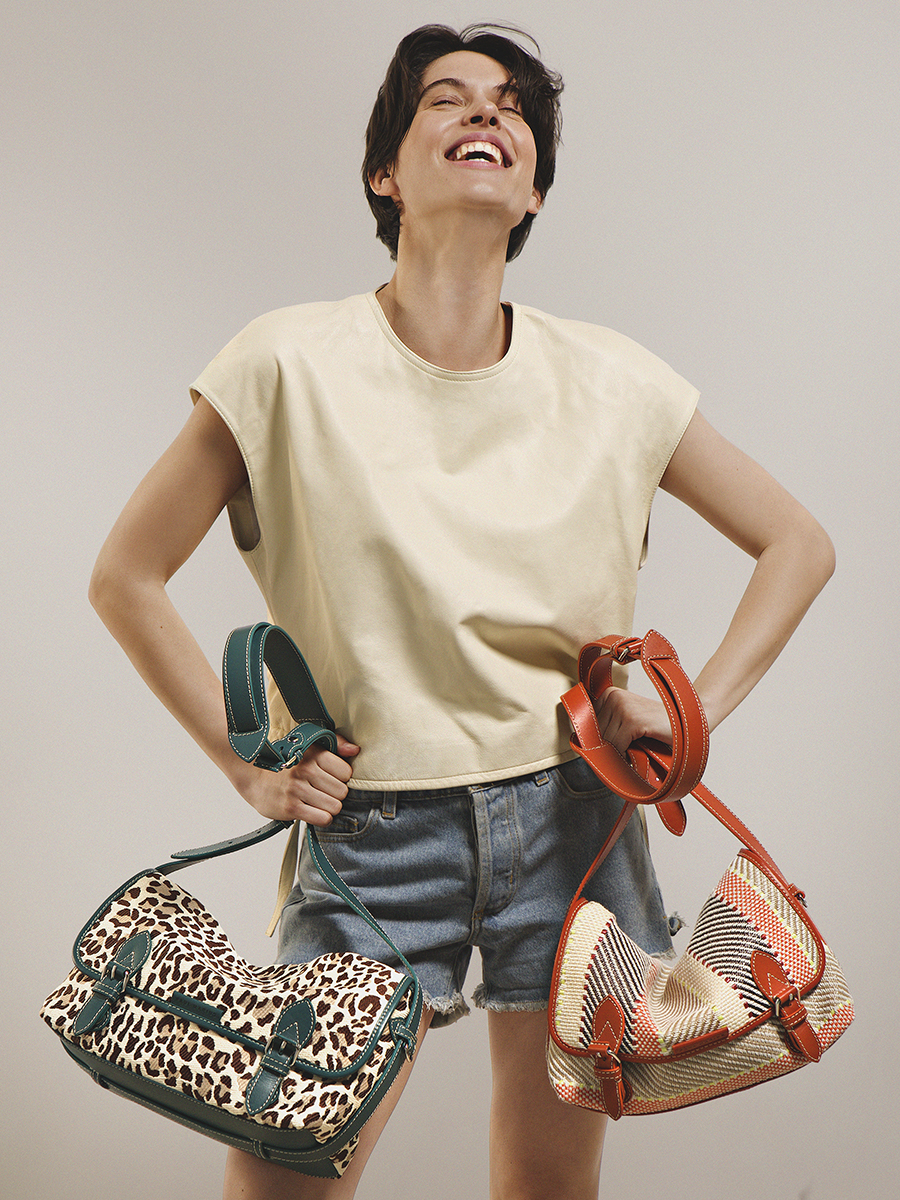 Sac bandoulière raphia multicolore Loulou Raphia - Multicolore vue portee