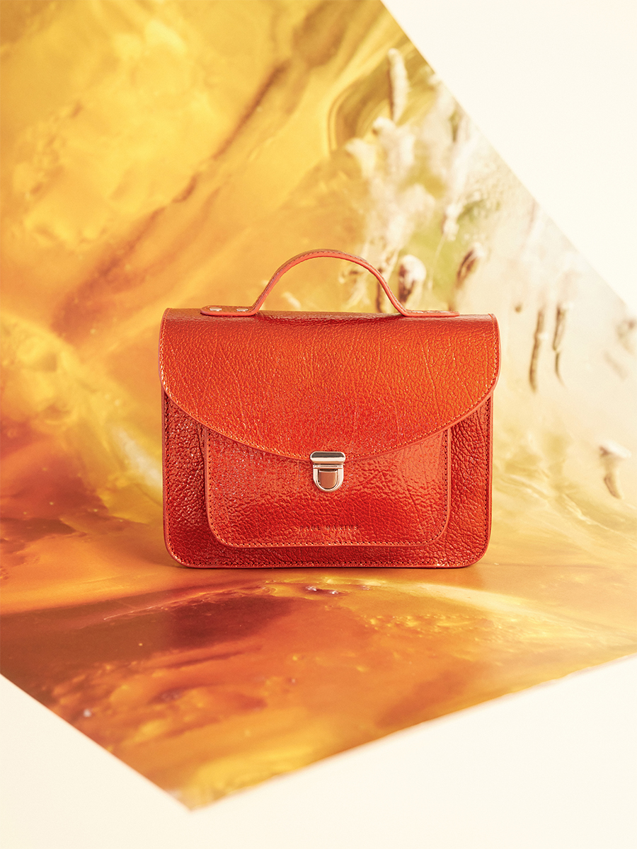 Sac à main en cuir rouge Mademoiselle George - Star Flamme vue portee