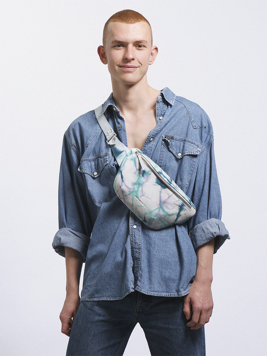 Sac banane  - Tie & Dye bleu LaBanane - Tie & Dye Bleu photo focus matiere