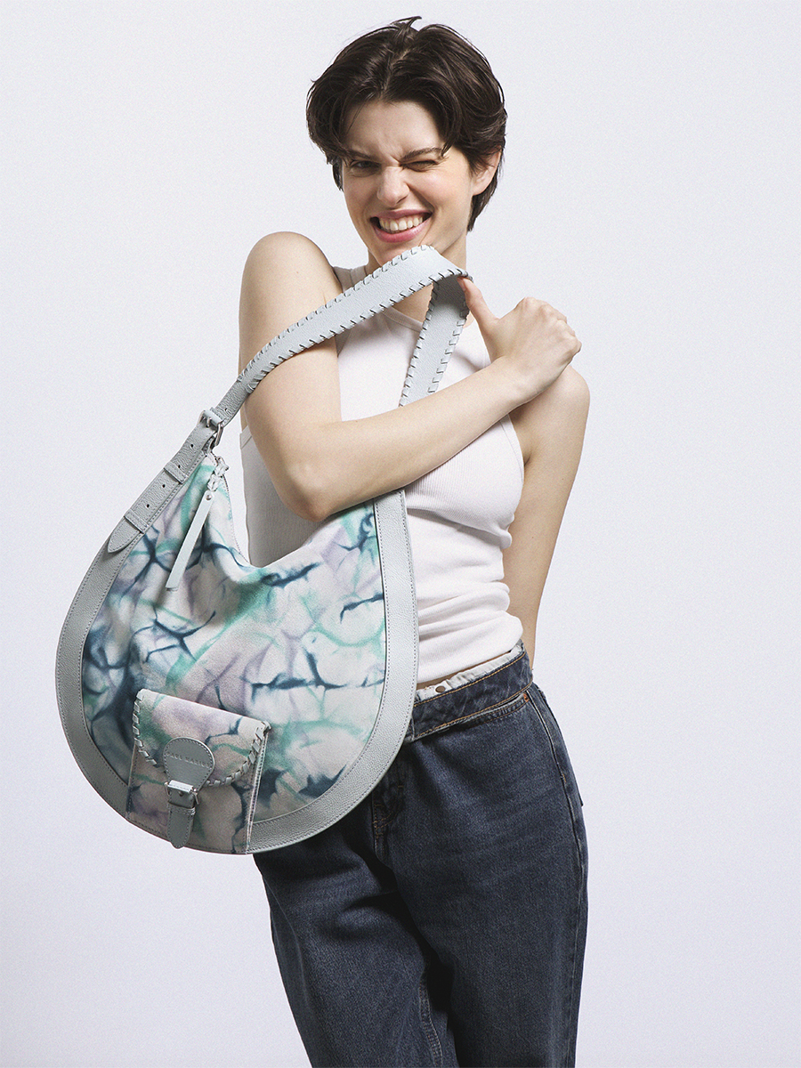 Sac hobo en cuir bleu LeHobo - Tie & Dye Bleu vue interieure