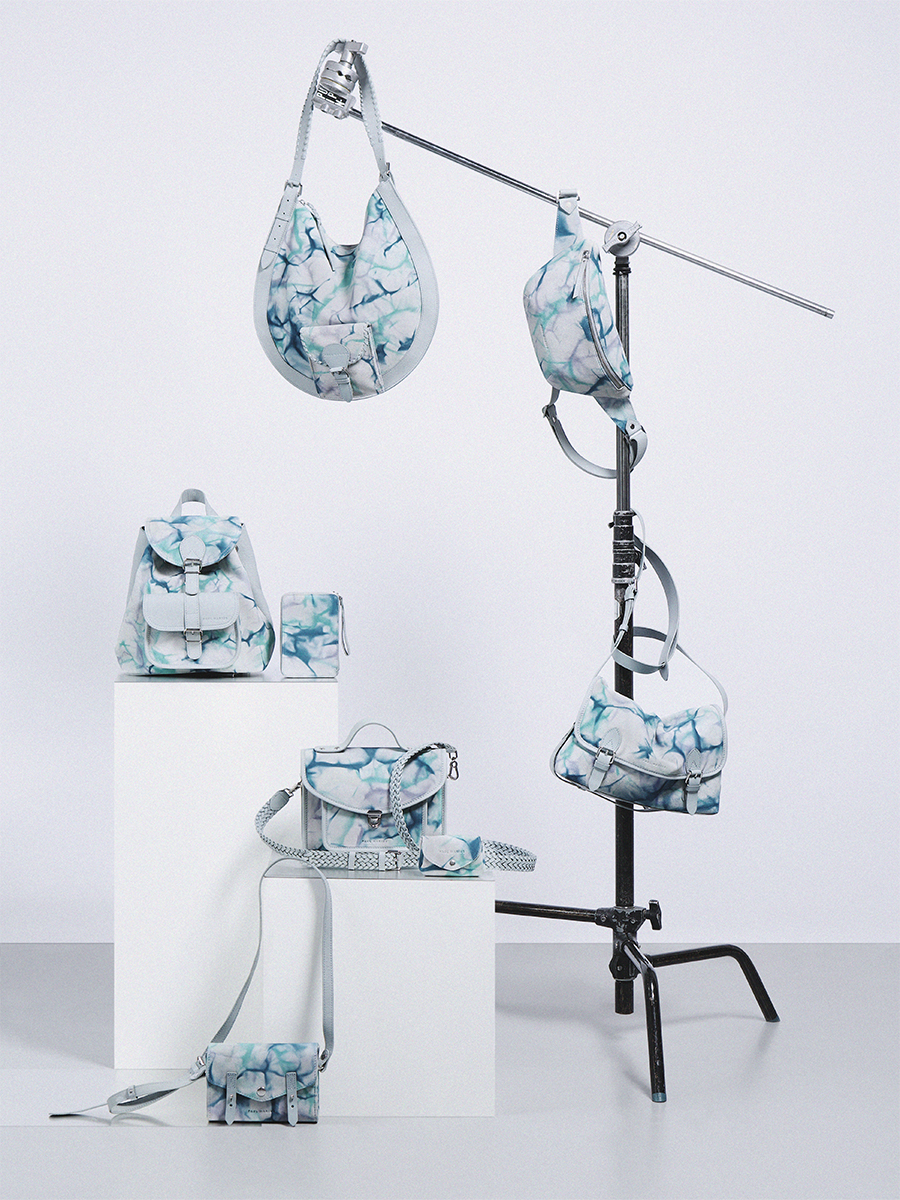 Sac hobo en cuir bleu LeHobo - Tie & Dye Bleu vue cote