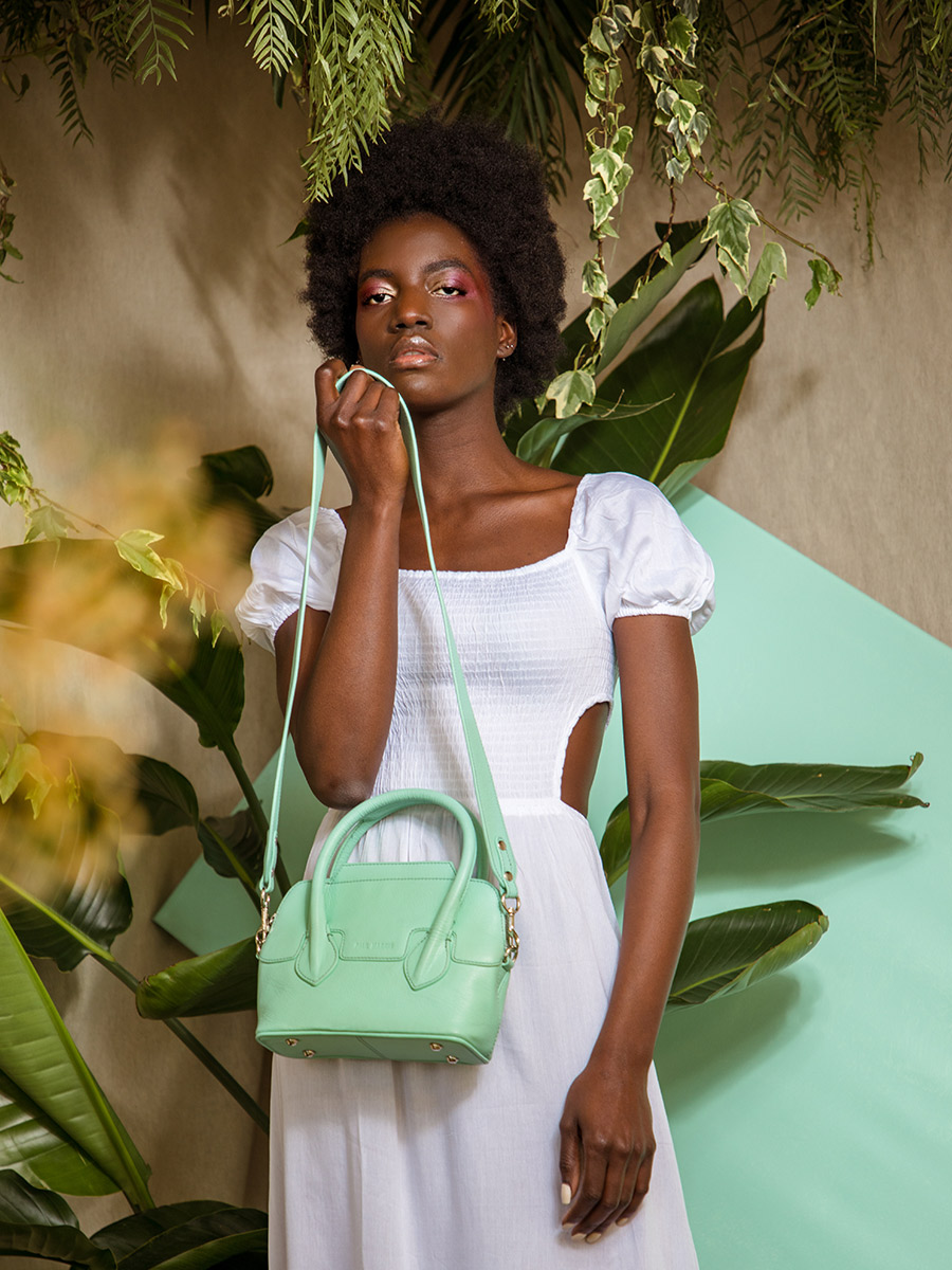 photo-portee-mini-sac-main-cuir-vert-gisele-xs-pastel-menthe-paul-marius-w32xs-pt-gr