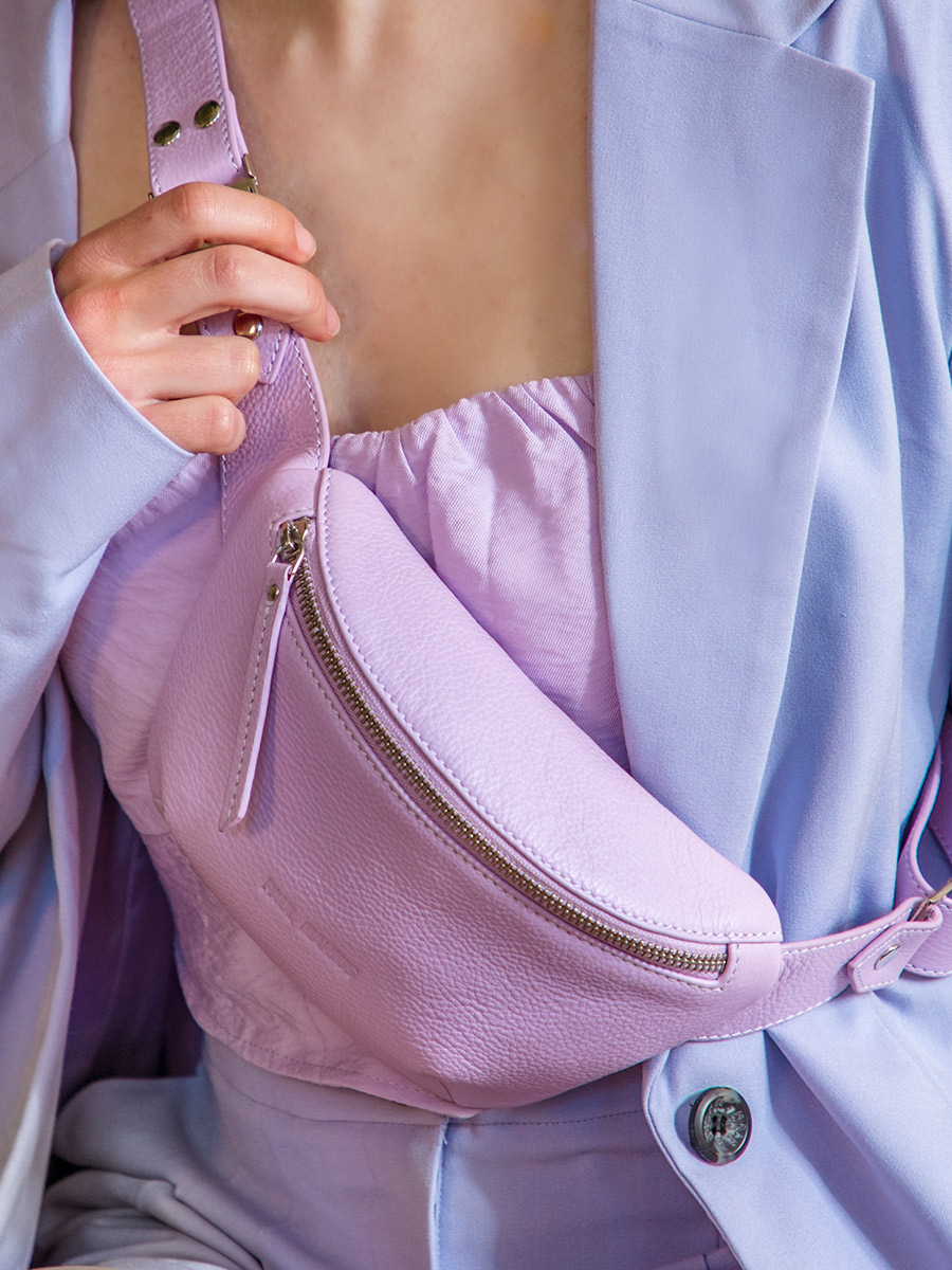 photo-portee-mini-sac-banane-cuir-violet-labanane-xs-pastel-lilas-paul-marius-m503xs-pt-p