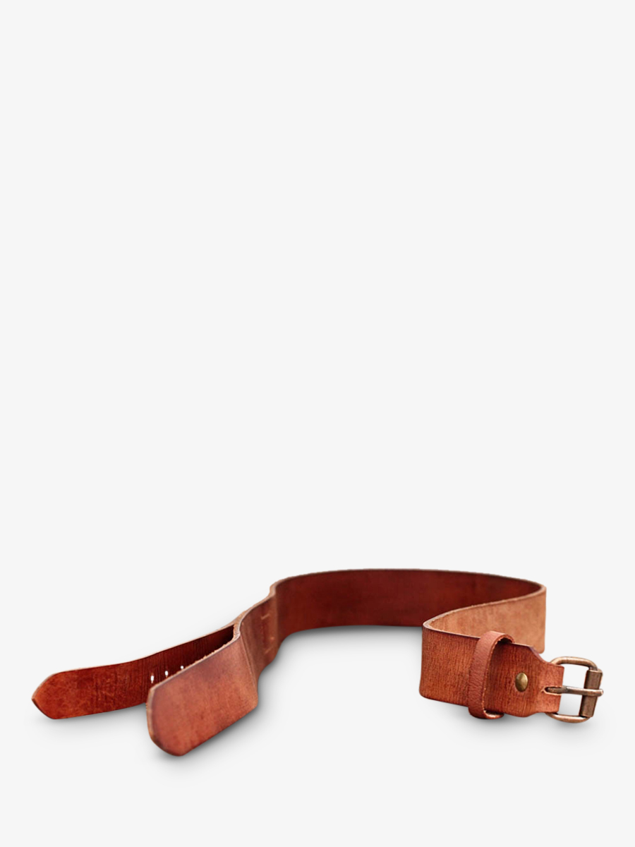 photo-vue-de-cote-ceinture-en-cuir-pour-homme-marron-laceinture-naturel-paul-marius-b-s-t90