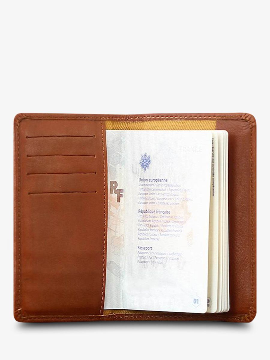 photo-vue-de-cote-etui-passeport-marron-letui-pour-passeport-naturel-paul-marius-m64-l