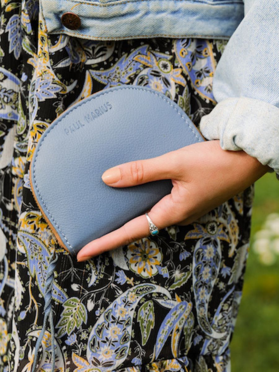 photo-interieur-portefeuille-cuir-femme-bleu-leportefeuille-manon-bleu-lavande-paul-marius-m32-bl