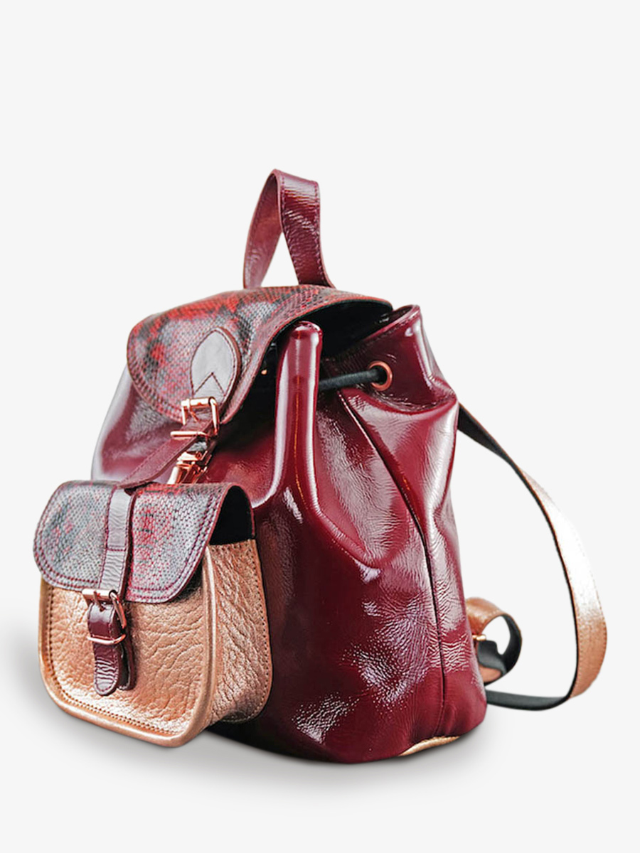 photo-vue-de-cote-sac-a-dos-cuir-femme-lebaroudeur-passion-paul-marius-m40-pa