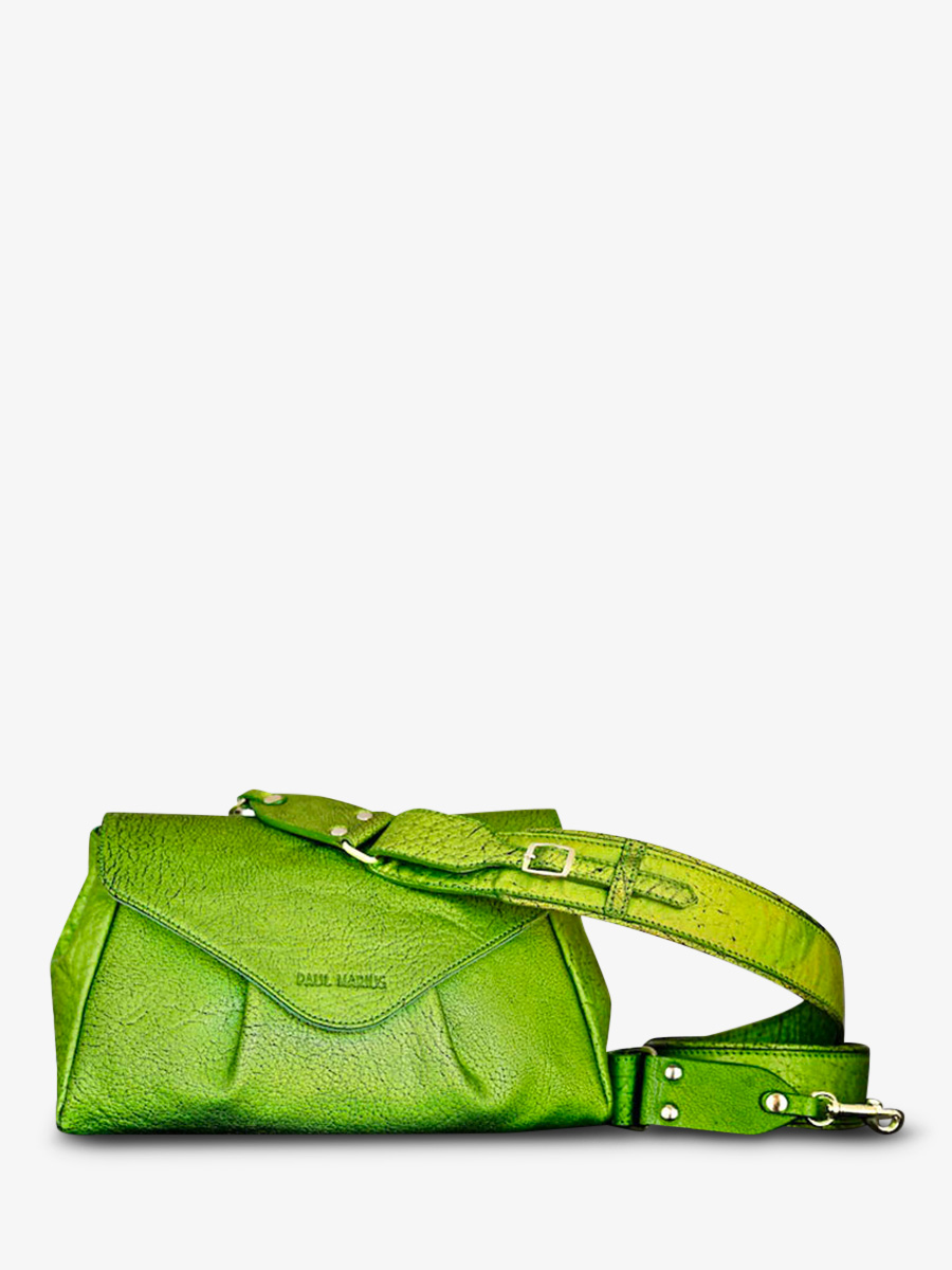 photo-vue-de-cote-sac-bandouliere-cuir-paulmarius-vert-suzon-m-absinthe-paul-marius-w25m-gr-b