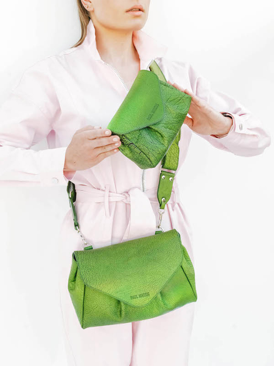 photo-vue-de-face-sac-bandouliere-cuir-paulmarius-vert-suzon-m-absinthe-paul-marius-w25m-gr-b