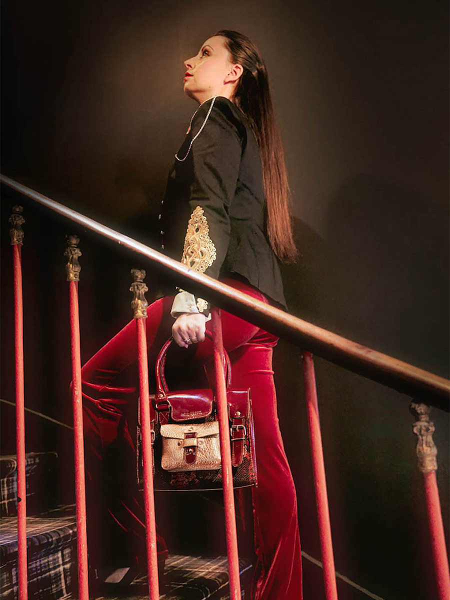 photo-portee-sac-bandouliere-cuir-femme-lerive-gauche-s-passion-paul-marius-w01s-pa