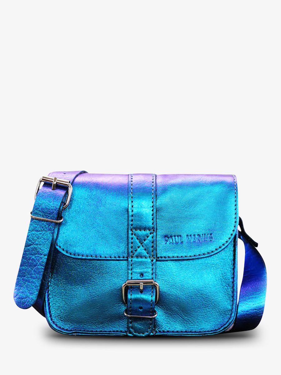 photo-vue-de-cote-petit-sac-bandouliere-cuir-femme-bleu-lessentiel-scarabee-paul-marius-m21-p-blu