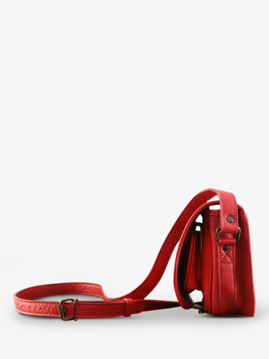 photo-vue-de-dos-sac-bandouliere-cuir-femme-rouge-paul-marius-lebohemien