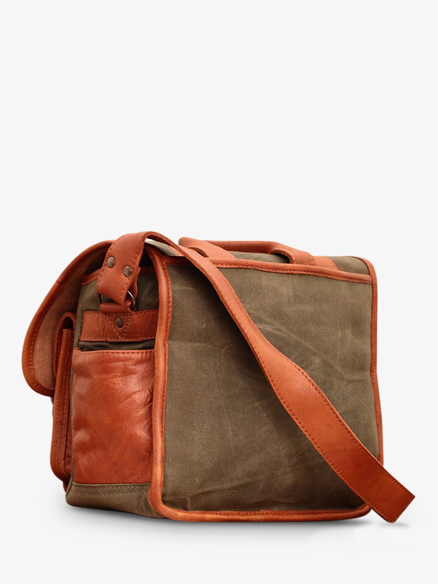 photo-vue-de-dos-sac-photo-cuir-argentique-vert-lepetitreporter-toile-vert-kaki-paul-marius-m10-gc