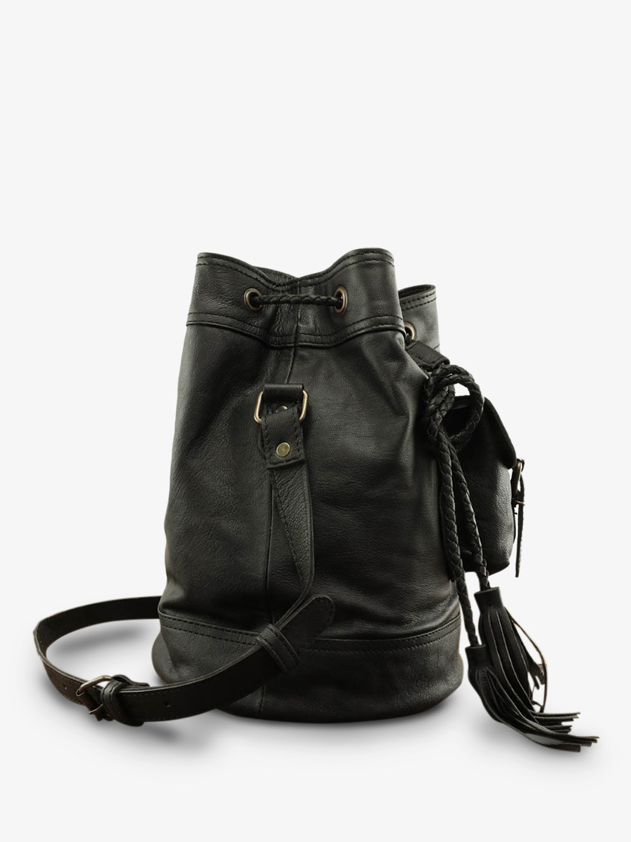 photo-vue-de-cote-sac-seau-cuir-femme-noir-leflâneur-noir-huile-paul-marius-m303-obl