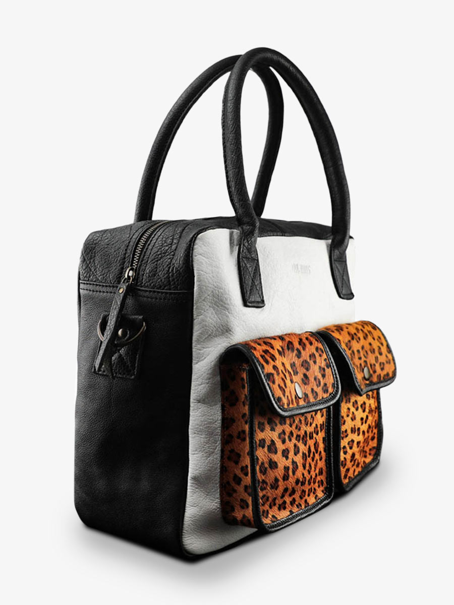 photo-vue-de-cote-porte-document-cuir-femme-noir-blanc-ledandy-leopard-noir-blanc-paul-marius-w04-lp-b-w