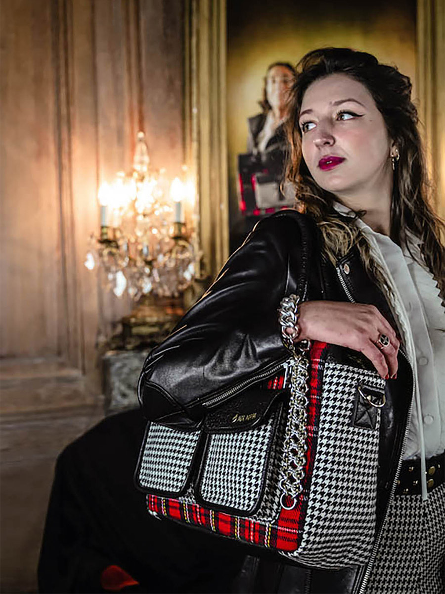 photo-portee-porte-document-cuir-femme-ledandy-barock-paul-marius-w04-sco