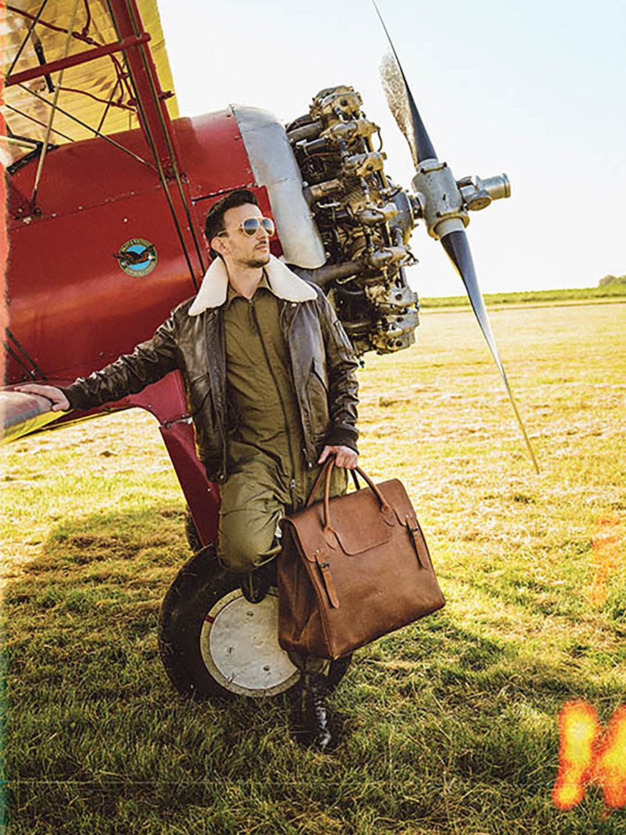 photo-vue-de-cote-grand-sac-de-voyage-cuir-homme-marron-rouen-delhi-tabac-huile-paul-marius-m105-ot