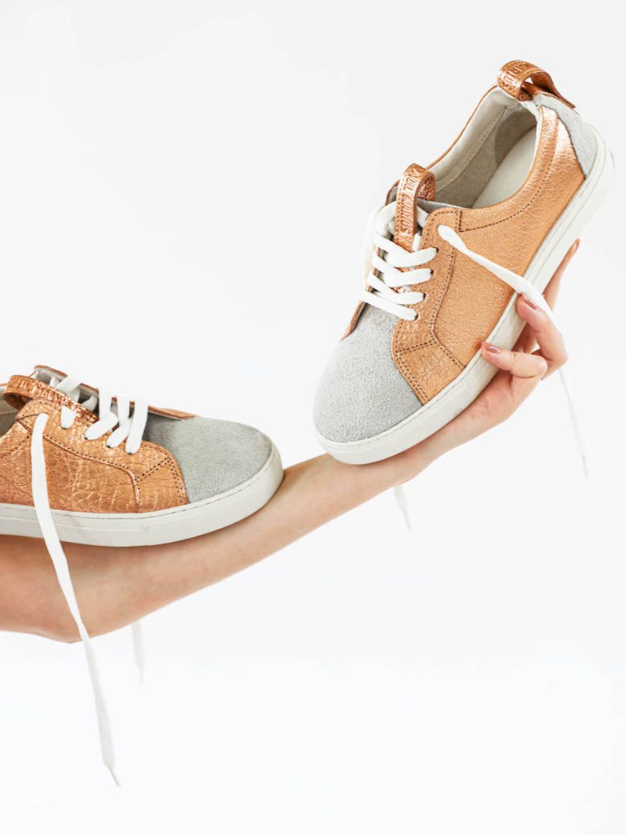 photo-vue-de-face-sneaker-femme-cuir-rose-dore-blanc-pm002-or-rose-blanc-paul-marius-pm002-g-pi-w-s36