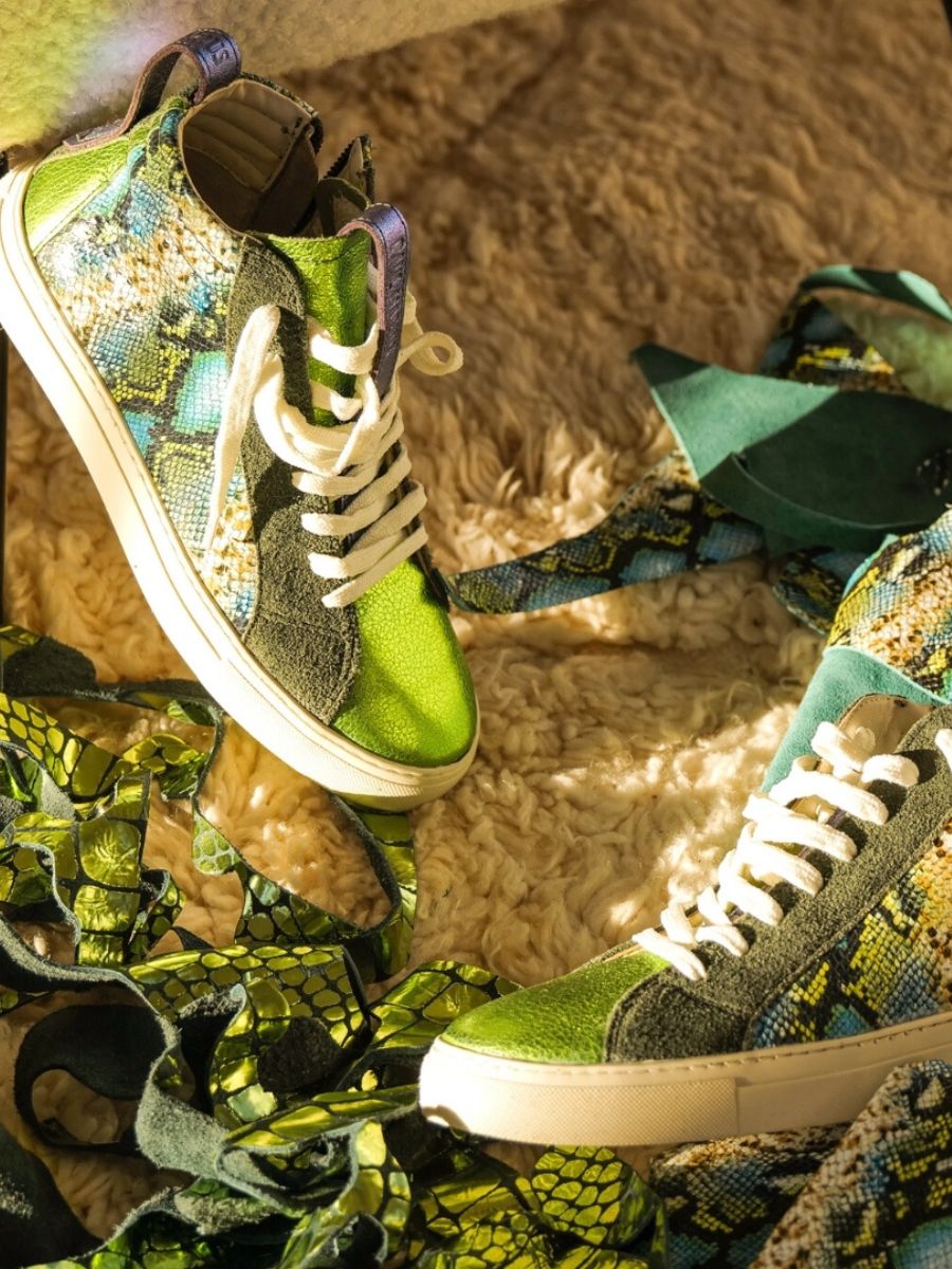 photo-vue-de-face-sneaker-femme-cuir-vert-pm001-chimere-dragon-paul-marius-pm001-ch-gr-s36