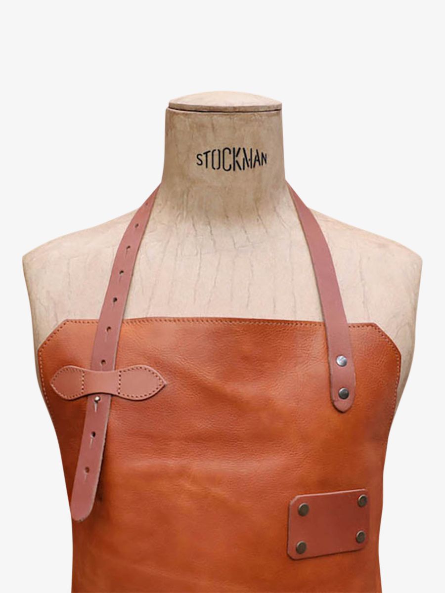 photo-matiere-tablier-cuir-jardinage-marron-letablier-en-cuir-naturel-paul-marius-apron-leather-l