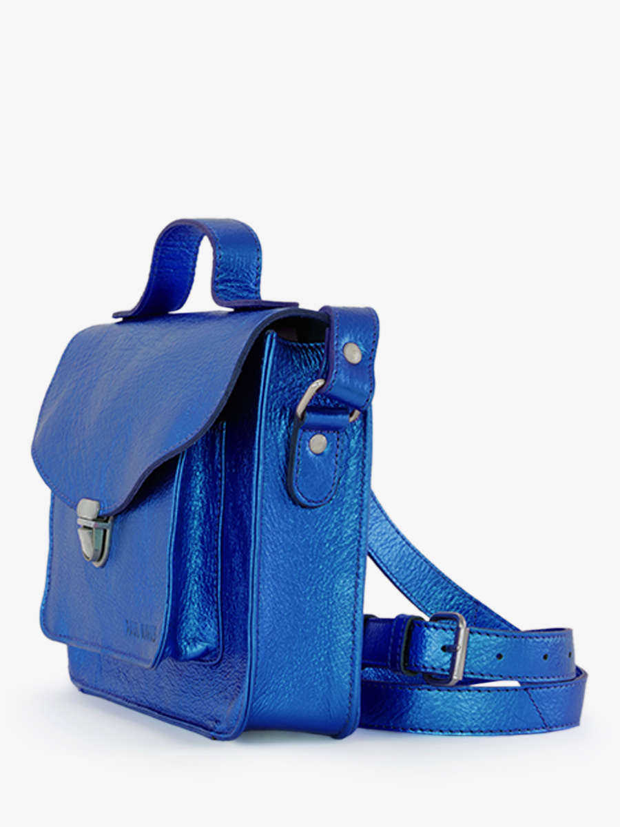 photo-vue-de-cote-sac-bandouliere-cuir-femme-bleu-mademoiselle-george-ultraviolet-paul-marius