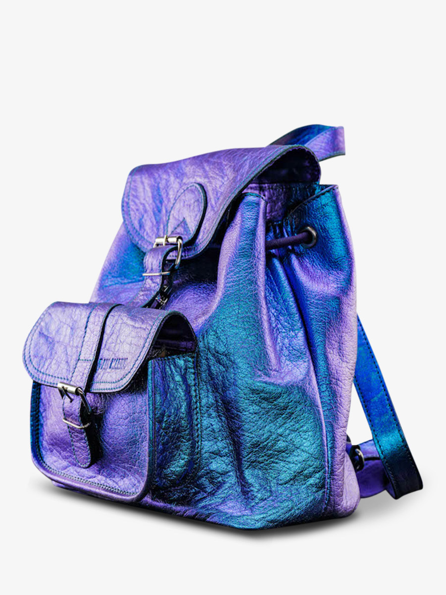 photo-vue-de-cote-sac-a-dos-cuir-femme-bleu-lebaroudeur-scarabee-paul-marius-m40-p-blu