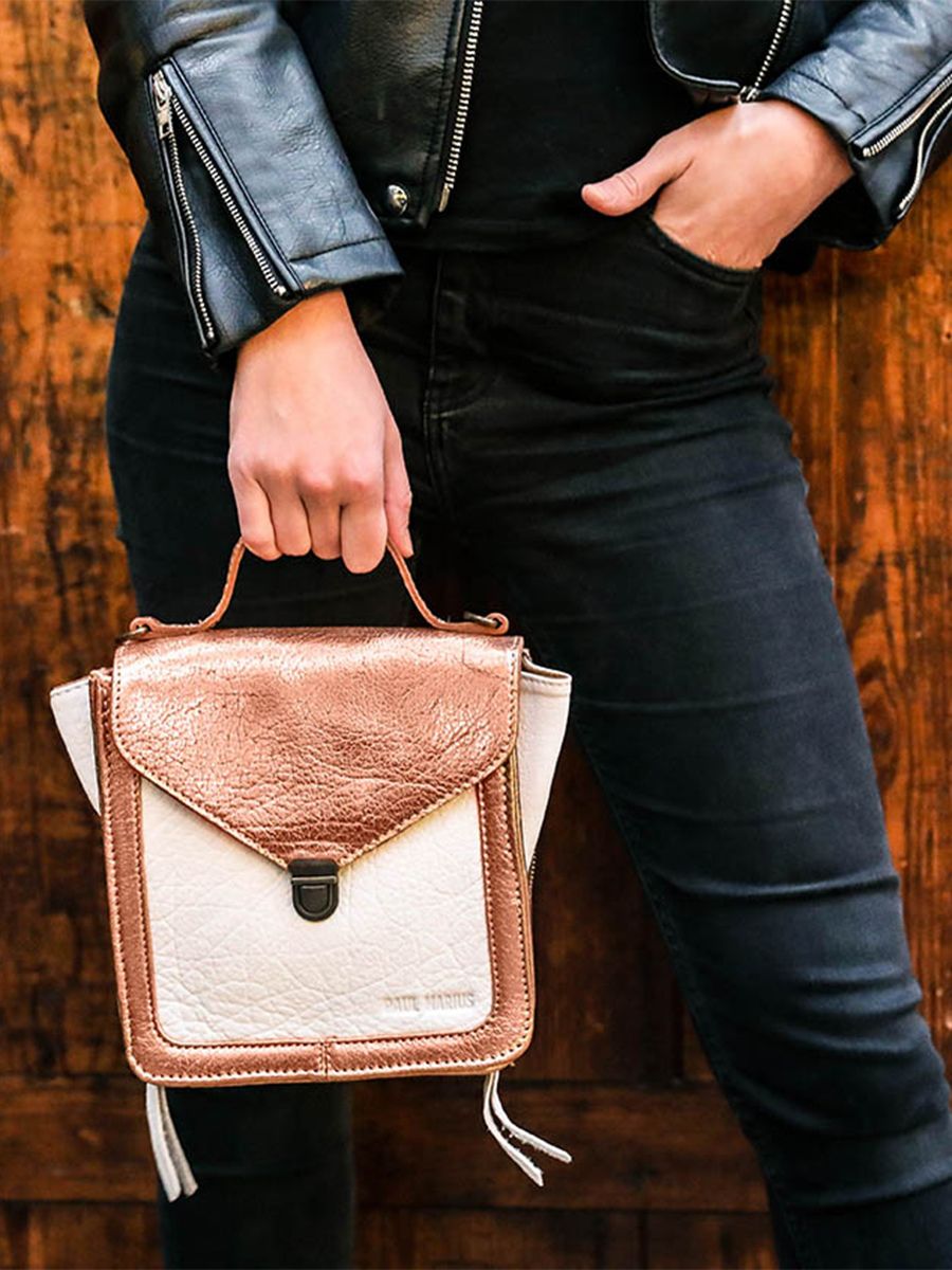 photo-portee-petit-sac-bandouliere-cuir-femme-rose-dore-blanc-mistinguette-or-rose-blanc-paul-marius-w20-g-pi-w