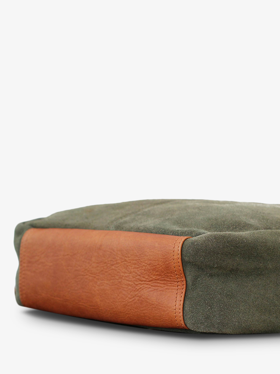 photo-matiere-porte-document-en-cuir-kaki-lecabas-de-marius-kaki-paul-marius-b02-k