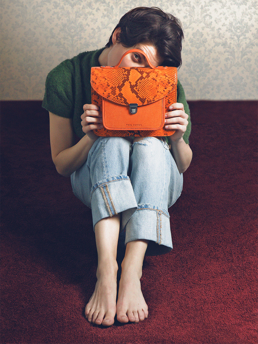Sac à main en cuir orange Mademoiselle George Python - Ambre vue cote