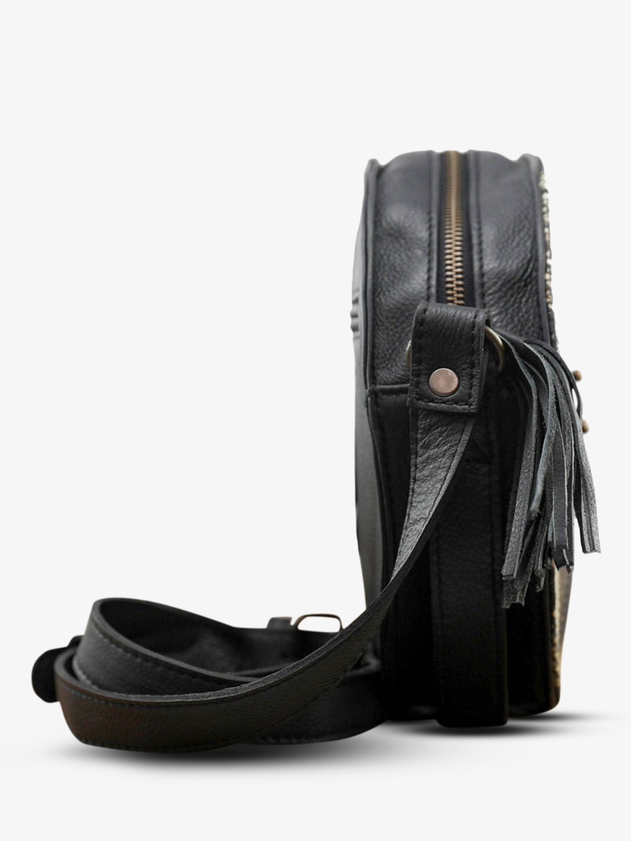 photo-vue-de-cote-sac-bandouliere-cuir-ron-femme-noir-monprecieux-python-noir-paul-marius-w18-p-b